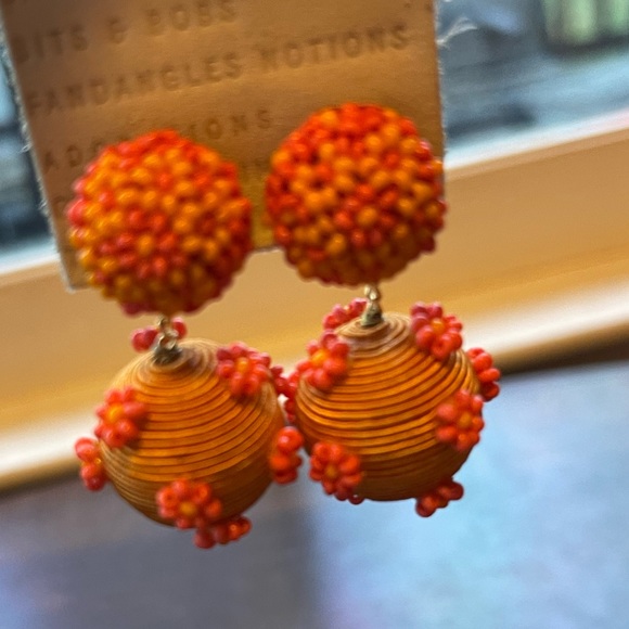 Suzanna Dai stunning designer earrings; NWT silk, bead, and gold plated posts - Picture 5 of 12